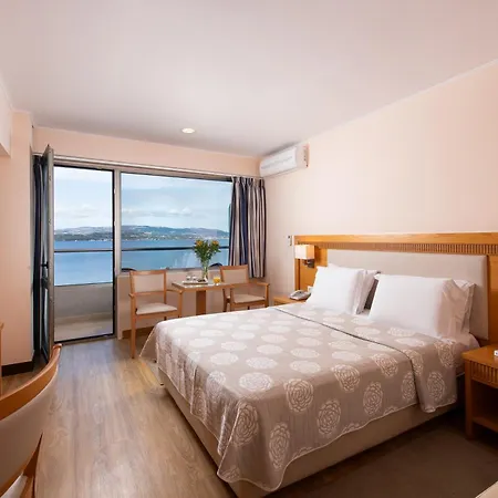 Mediterranee 4* 아르고스톨리온