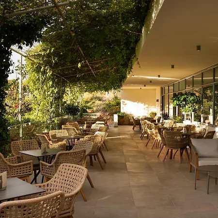 מלון Mediterranee ארגוסטולי