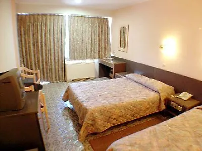 メディテラネ アルゴストリオン